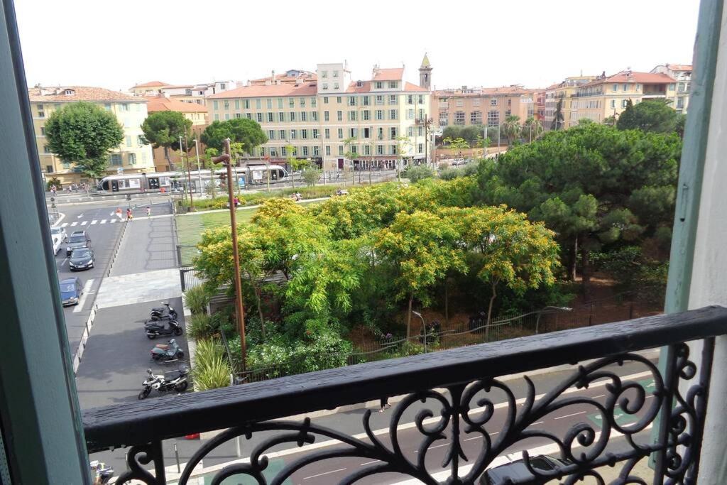 Spacious 3 Bedroom Flat Nice Center - Magnificent View-Parking Dış mekan fotoğraf